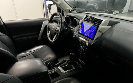 Toyota Land Cruiser Prado 150 рестайлинг 2, 2014 год, 3 780 000 рублей, 19 фотография