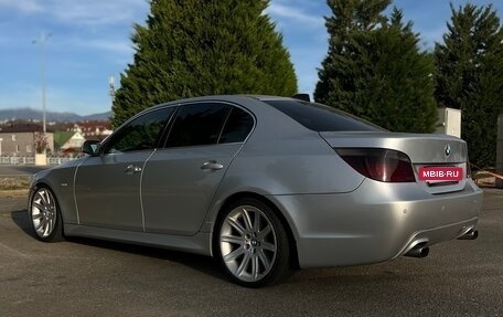 BMW 5 серия, 2004 год, 880 000 рублей, 13 фотография