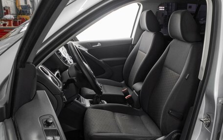 Volkswagen Tiguan I, 2011 год, 949 000 рублей, 10 фотография