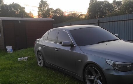 BMW 5 серия, 2005 год, 900 000 рублей, 2 фотография