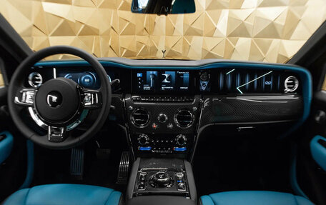 Rolls-Royce Cullinan, 2025 год, 69 000 000 рублей, 10 фотография