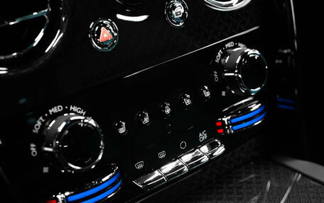 Rolls-Royce Cullinan, 2025 год, 69 000 000 рублей, 15 фотография