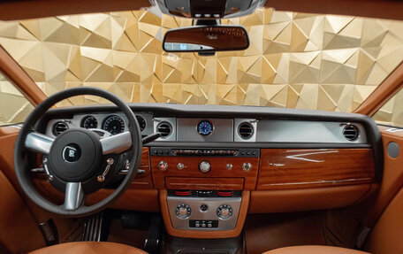Rolls-Royce Phantom VII рестайлинг, 2013 год, 100 000 000 рублей, 6 фотография