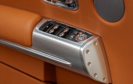 Rolls-Royce Phantom VII рестайлинг, 2013 год, 100 000 000 рублей, 13 фотография