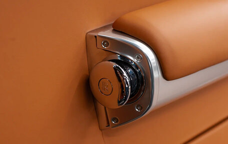 Rolls-Royce Phantom VII рестайлинг, 2013 год, 100 000 000 рублей, 12 фотография