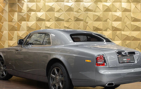 Rolls-Royce Phantom VII рестайлинг, 2013 год, 100 000 000 рублей, 2 фотография