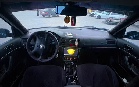 Volkswagen Golf IV, 1998 год, 310 000 рублей, 10 фотография