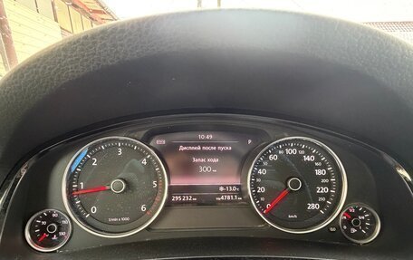 Volkswagen Touareg III, 2011 год, 1 750 000 рублей, 5 фотография