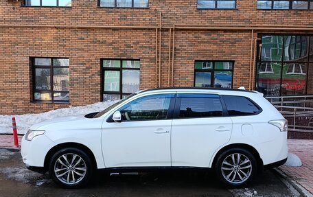 Mitsubishi Outlander III рестайлинг 3, 2013 год, 1 590 000 рублей, 3 фотография