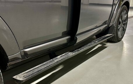 Land Rover Discovery III, 2005 год, 2 999 999 рублей, 17 фотография