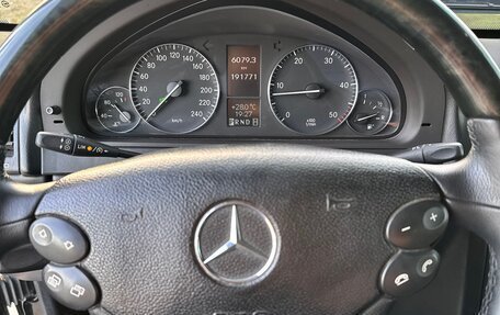 Mercedes-Benz G-Класс W463 рестайлинг _ii, 2011 год, 3 900 000 рублей, 15 фотография