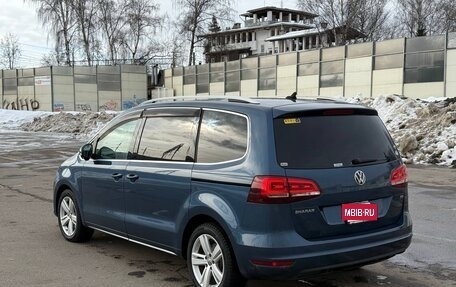 Volkswagen Sharan II, 2016 год, 1 900 000 рублей, 3 фотография