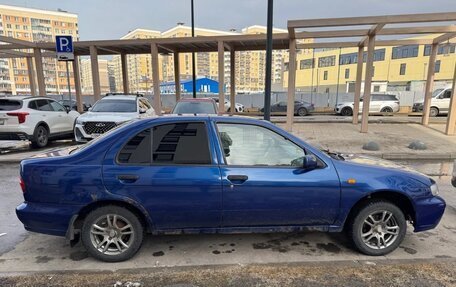 Nissan Almera, 1998 год, 130 000 рублей, 3 фотография