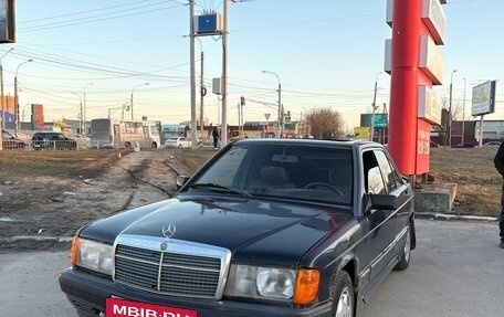 Mercedes-Benz 190 (W201), 1983 год, 150 000 рублей, 1 фотография