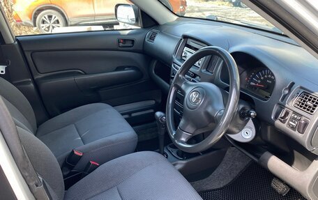 Toyota Succeed I рестайлинг, 2003 год, 410 000 рублей, 15 фотография