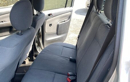 Toyota Succeed I рестайлинг, 2003 год, 410 000 рублей, 19 фотография