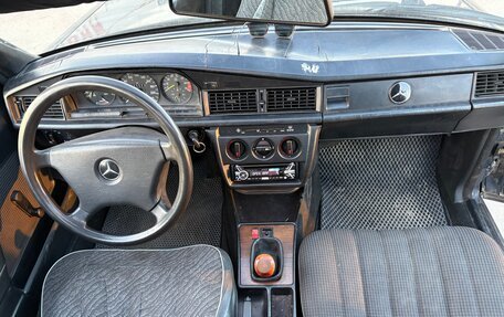 Mercedes-Benz 190 (W201), 1983 год, 150 000 рублей, 3 фотография