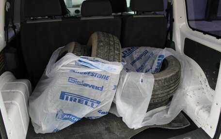 Volkswagen Caddy III рестайлинг, 2012 год, 910 000 рублей, 23 фотография