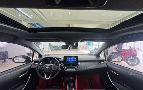 Toyota Corolla, 2022 год, 1 675 000 рублей, 7 фотография