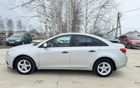 Chevrolet Cruze II, 2010 год, 630 000 рублей, 2 фотография
