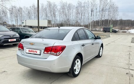 Chevrolet Cruze II, 2010 год, 630 000 рублей, 5 фотография