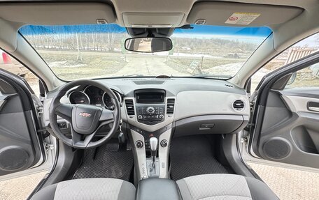 Chevrolet Cruze II, 2010 год, 630 000 рублей, 17 фотография