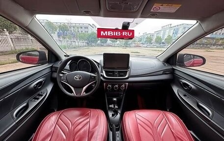 Toyota Yaris XP150 рестайлинг, 2022 год, 1 330 000 рублей, 11 фотография