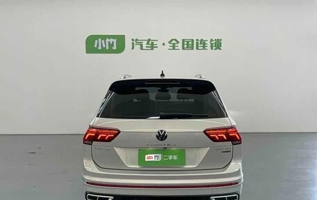 Volkswagen Tiguan II, 2023 год, 2 450 333 рублей, 5 фотография