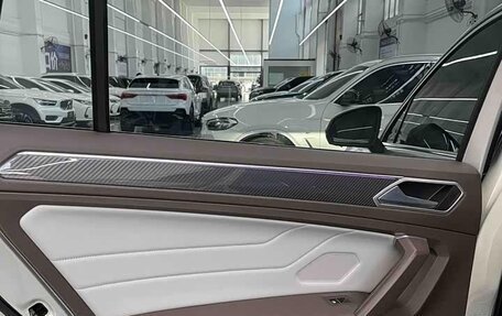 Volkswagen Tiguan II, 2023 год, 2 450 333 рублей, 15 фотография