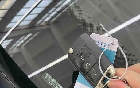 Volkswagen Tiguan II, 2023 год, 2 450 333 рублей, 18 фотография