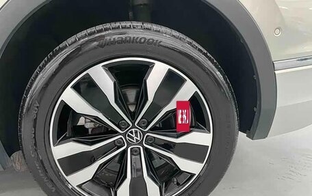 Volkswagen Tiguan II, 2023 год, 2 450 333 рублей, 17 фотография