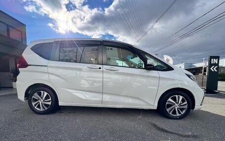 Honda Freed II, 2022 год, 1 300 007 рублей, 7 фотография