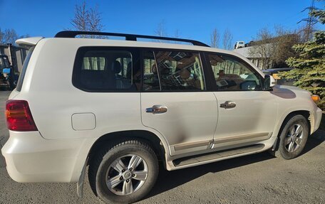 Toyota Land Cruiser 200, 2013 год, 4 200 000 рублей, 7 фотография