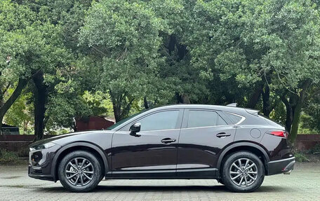 Mazda CX-4, 2022 год, 1 810 888 рублей, 4 фотография