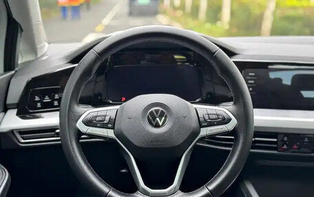 Volkswagen Golf VIII, 2022 год, 1 450 008 рублей, 10 фотография