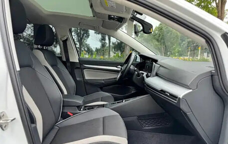 Volkswagen Golf VIII, 2022 год, 1 450 008 рублей, 15 фотография