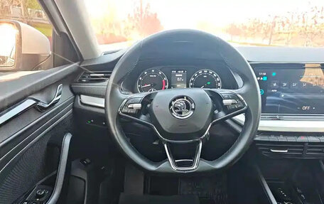 Skoda Octavia IV, 2023 год, 2 490 000 рублей, 12 фотография