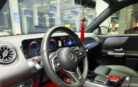 Mercedes-Benz GLB, 2021 год, 2 490 002 рублей, 10 фотография