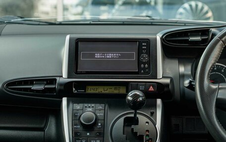 Toyota Wish II, 2012 год, 1 550 000 рублей, 13 фотография