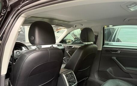 Volkswagen Passat B8 рестайлинг, 2019 год, 1 558 000 рублей, 13 фотография