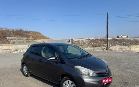 Toyota Vitz, 2014 год, 715 000 рублей, 2 фотография