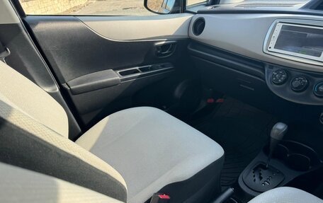 Toyota Vitz, 2014 год, 715 000 рублей, 9 фотография