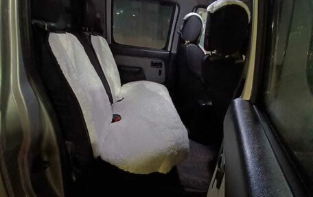 Nissan NP300, 2010 год, 1 290 000 рублей, 6 фотография