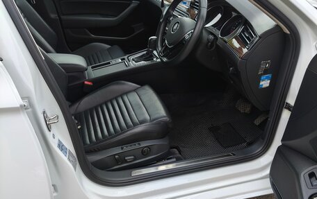 Volkswagen Passat B8 рестайлинг, 2015 год, 1 750 000 рублей, 13 фотография