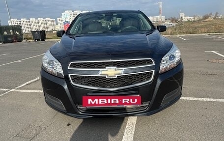 Chevrolet Malibu VIII, 2014 год, 800 000 рублей, 9 фотография