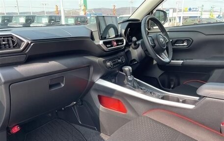 Toyota Raize I, 2022 год, 1 700 000 рублей, 12 фотография