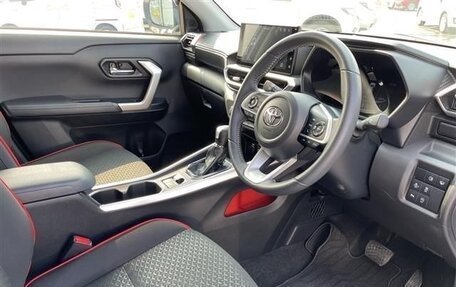 Toyota Raize I, 2022 год, 1 700 000 рублей, 13 фотография