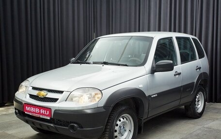 Chevrolet Niva I рестайлинг, 2018 год, 630 000 рублей, 1 фотография