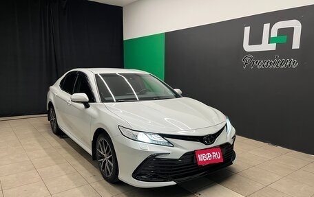 Toyota Camry, 2022 год, 3 600 000 рублей, 1 фотография