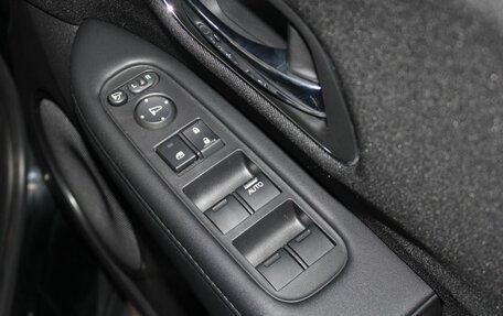 Honda Vezel, 2017 год, 1 899 900 рублей, 15 фотография